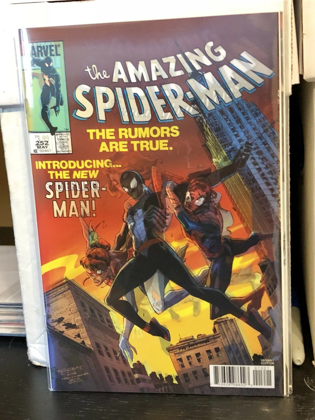 Amazing Spider-Man Renew Your Vows #13 Cover A & Lenticular Swipe #252 - Image 3